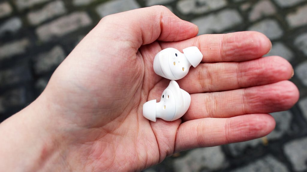 نقد و بررسی هدفون سامسونگ Galaxy Buds - گوشی پلازا