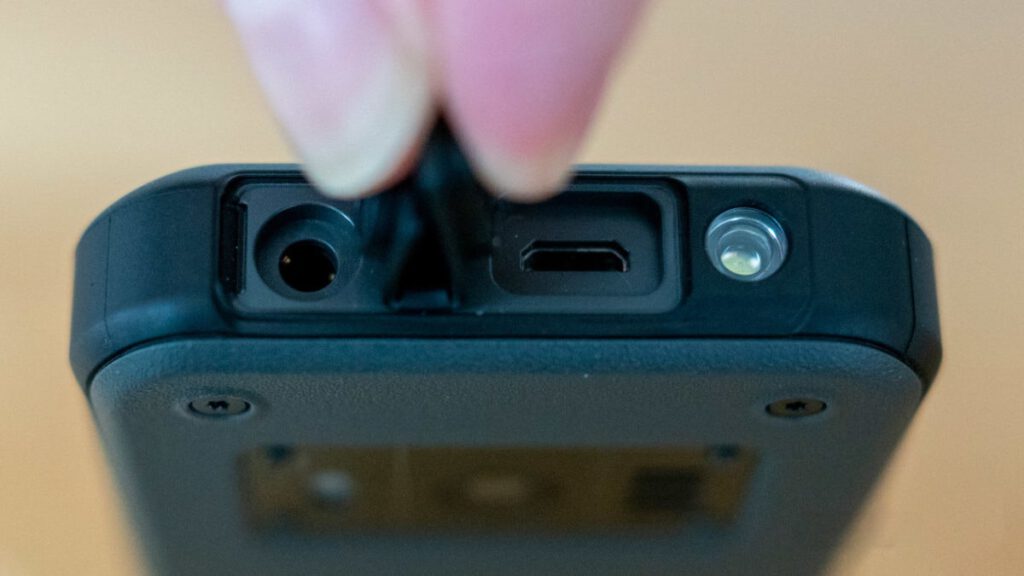 نقد و بررسی گوشی Nokia 800 - گوشی پلازا