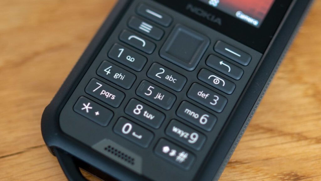 نقد و بررسی گوشی Nokia 800 - گوشی پلازا