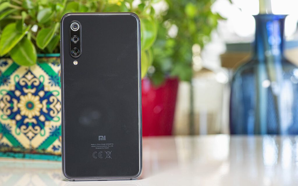 نقد و بررسی گوشی Xiaomi Mi 9 SE - گوشی پلازا