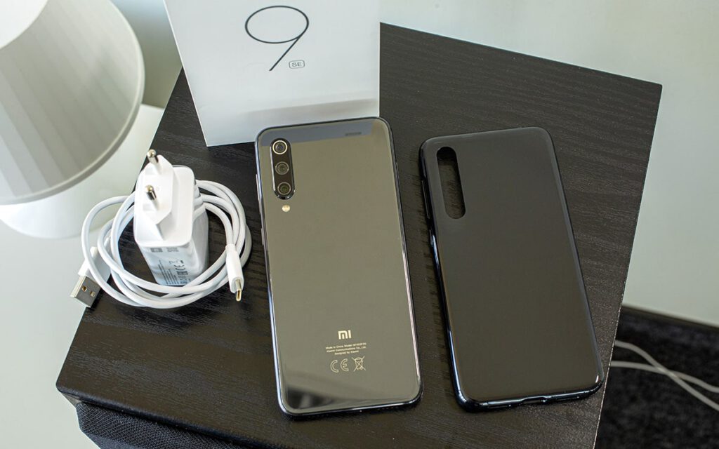 نقد و بررسی گوشی Xiaomi Mi 9 SE - گوشی پلازا