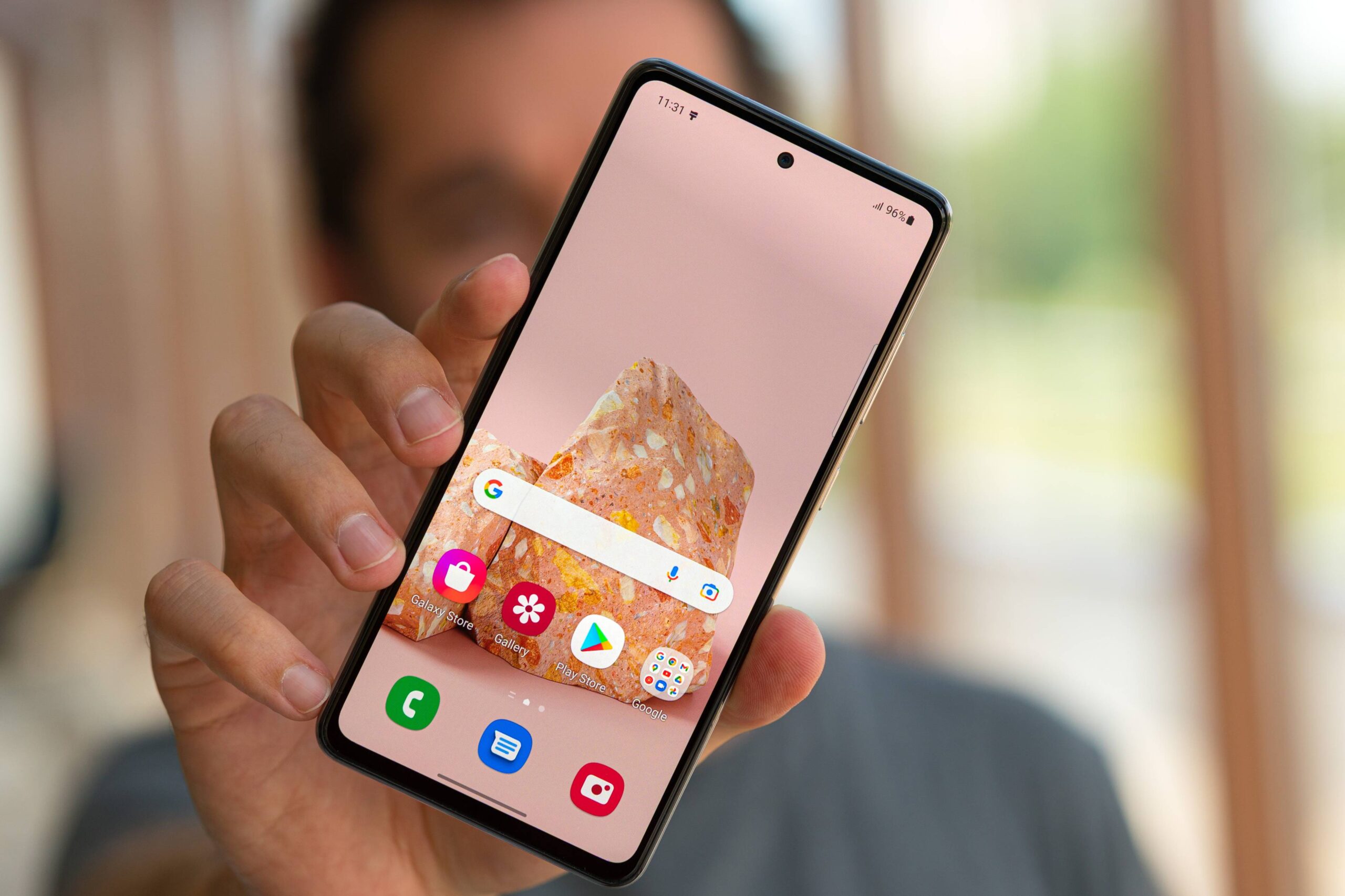 بررسی Galaxy A52s بعد از ۱۰ ماه! آیا هنوز ارزش خرید دارد؟